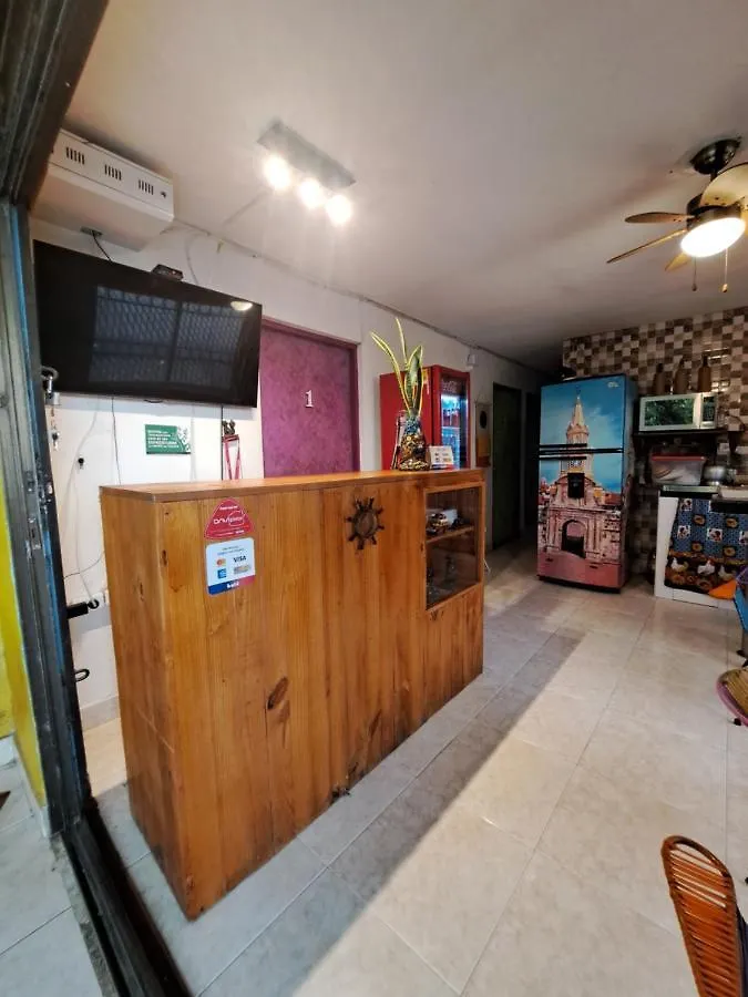Pensión Hostel Shalom Adonai Cartagena Colombia
