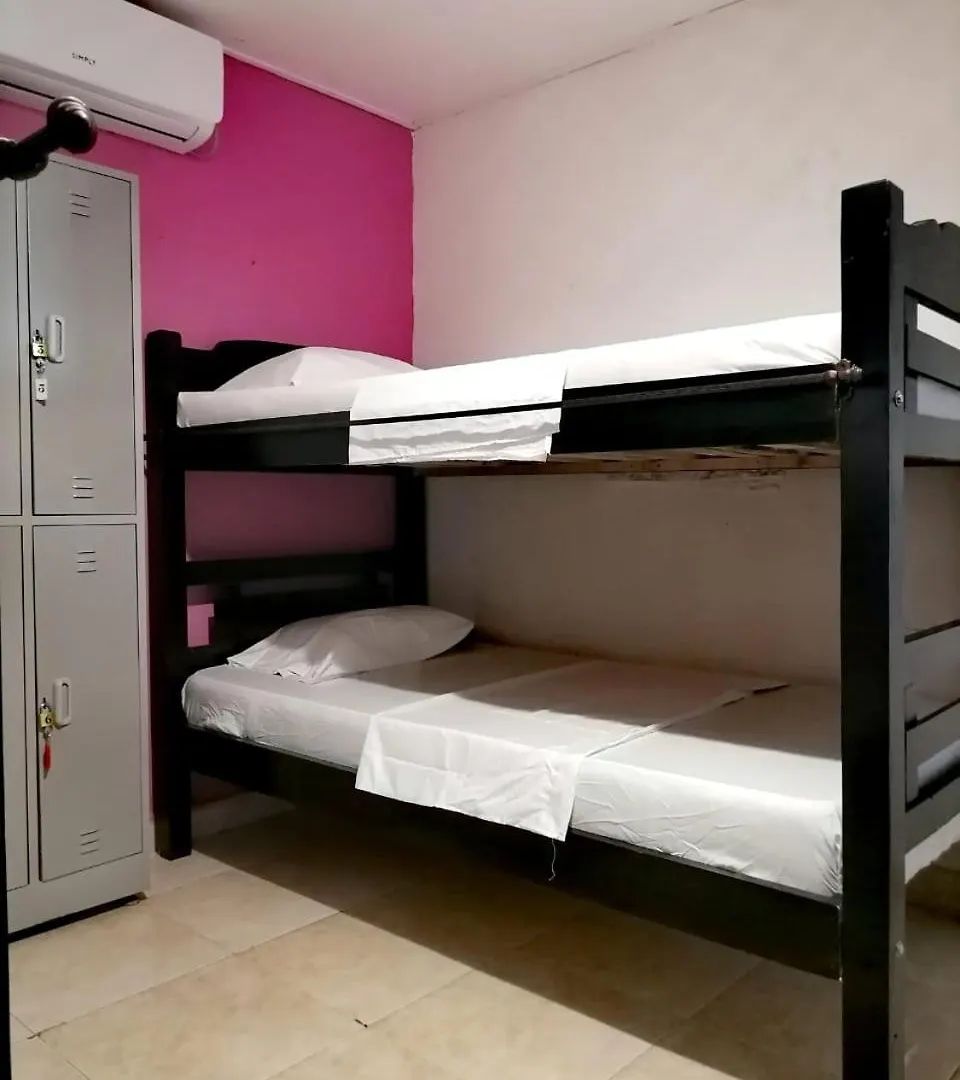 Hostel Shalom Adonai Cartagena