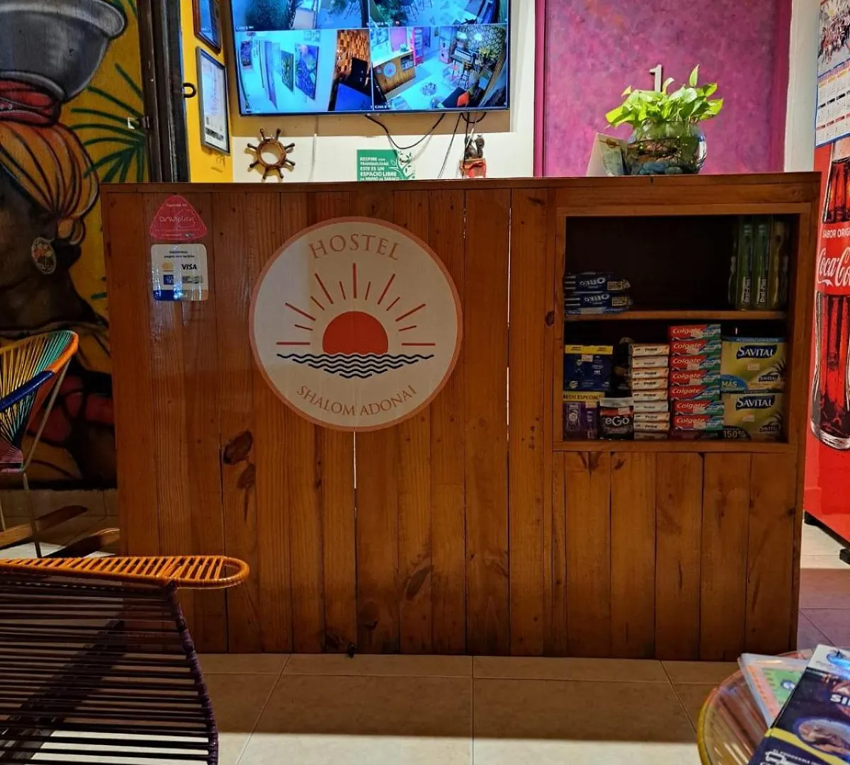 Hostel Shalom Adonai Cartagena Pensión