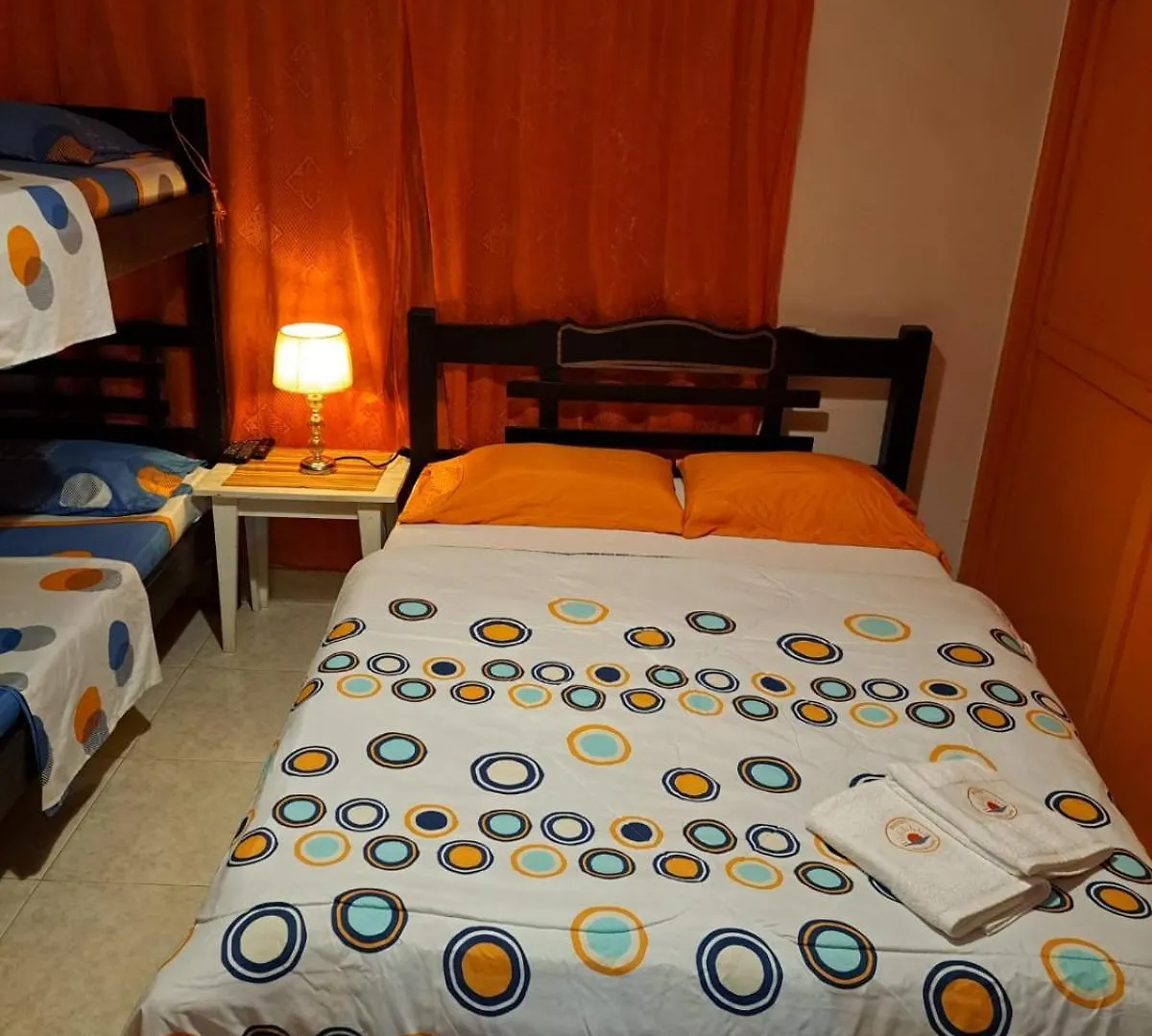 Hostel Shalom Adonai Cartagena Pensión